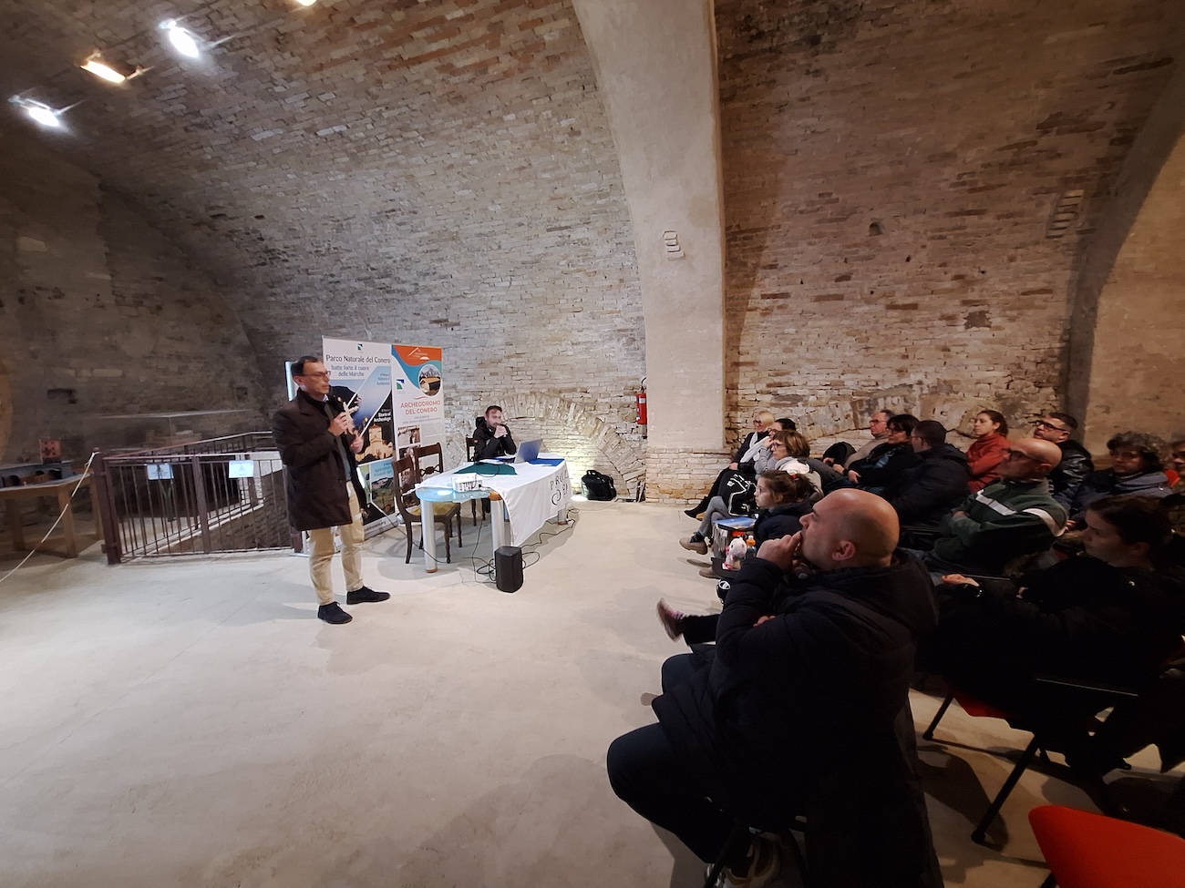 Conoscere il lupo: incontro formativo e informativo su questo predatore avvistato anche ad Osimo.